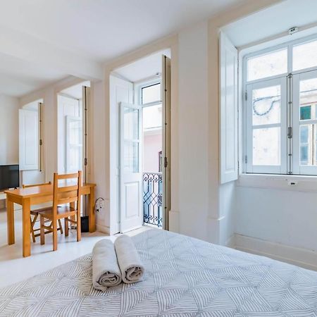 R3 - Coimbra Lovers - Mondego Suite Exterior foto